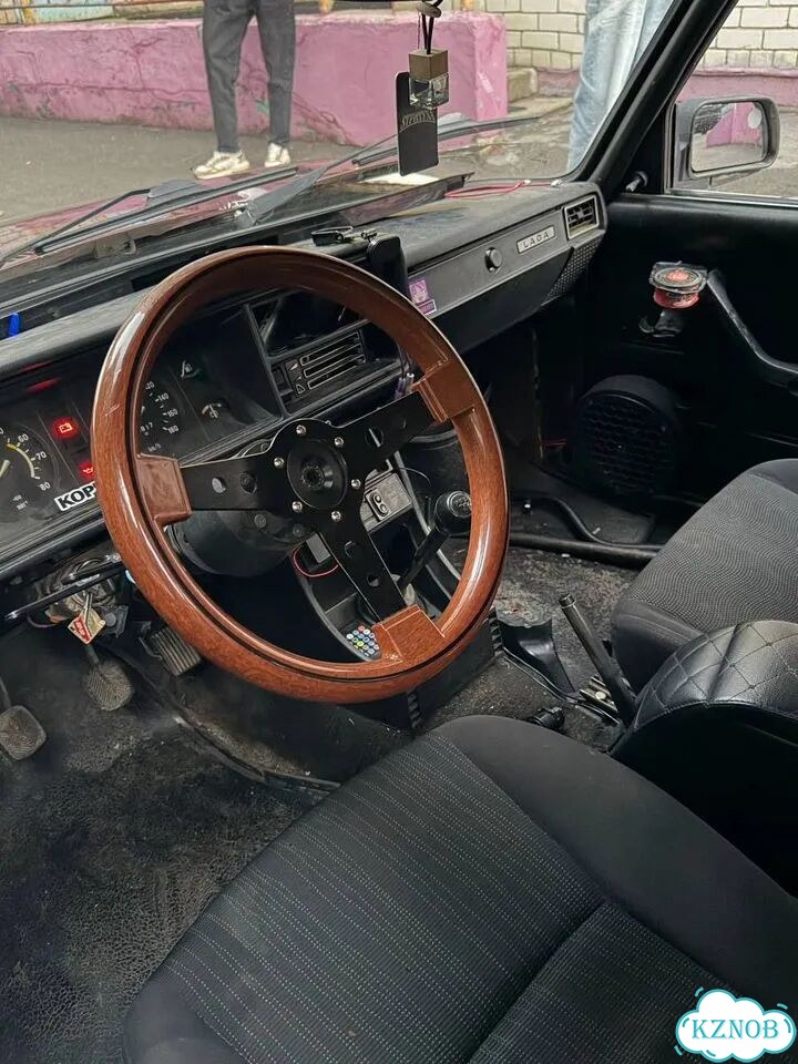 ВАЗ (LADA) 2105 1.5 MT, 1992, битый, 10 900 км фото 3