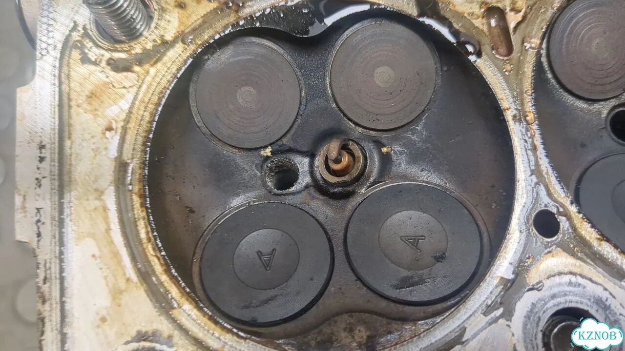 Головка блока (ГБЦ) Ford Focus 3 M1DA фото 9