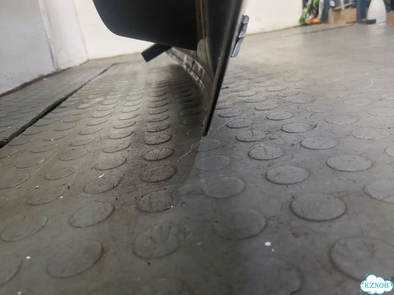 Крышка багажника Ford Focus 3 фото 3