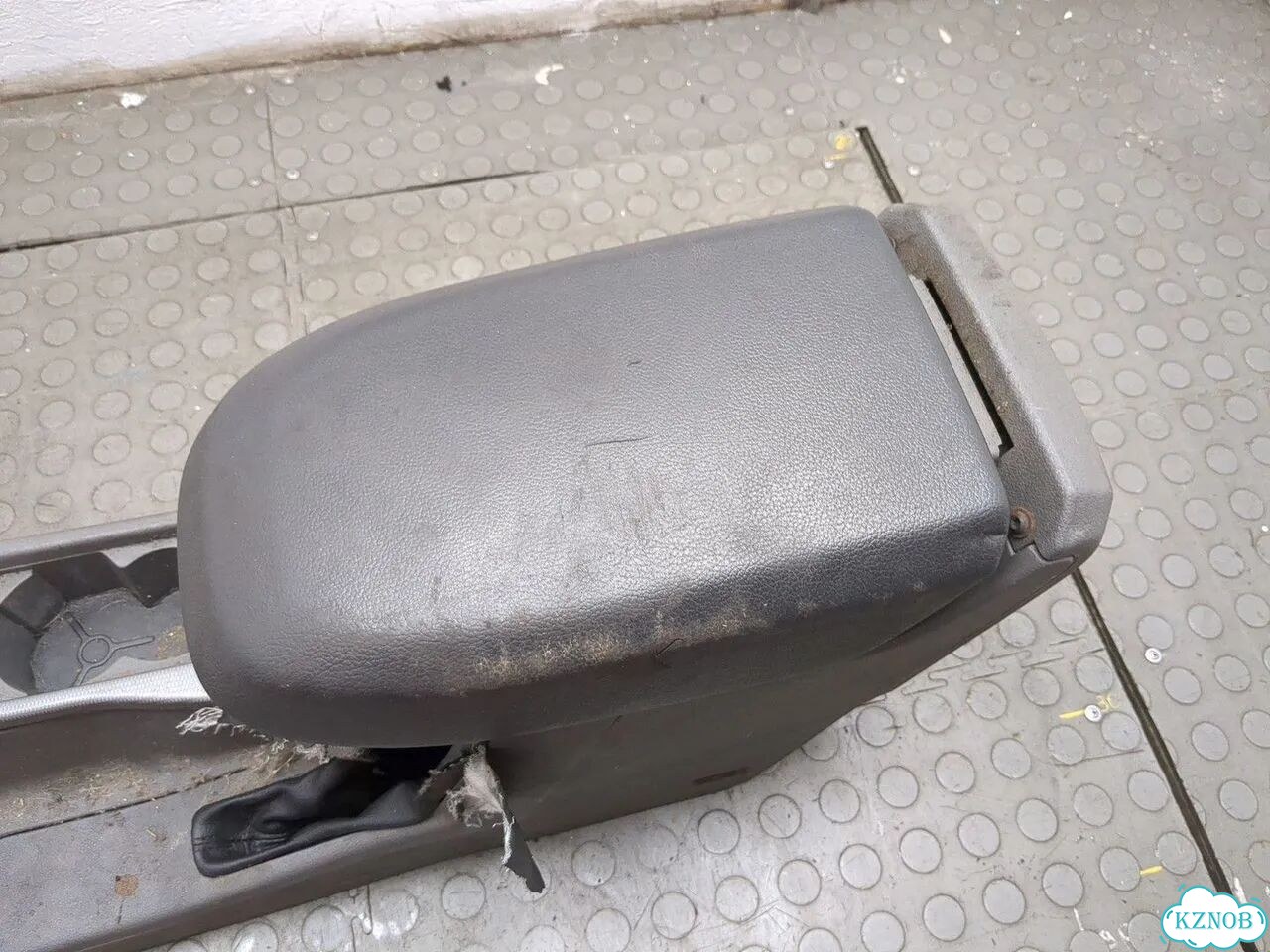 Консоль салона Ford Focus 2 фото 3