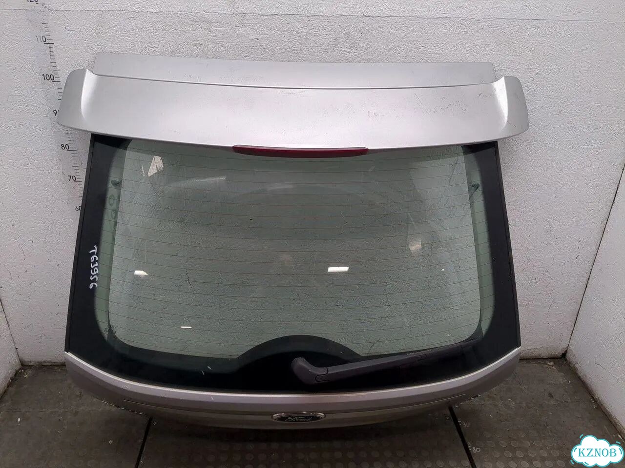 Крышка багажника Ford Focus 2 фото 3