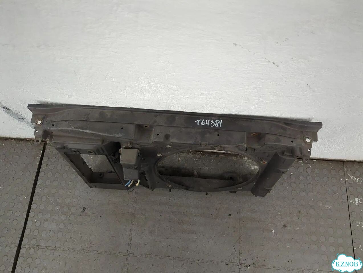 Рамка передняя Citroen C4 Picasso фото 3