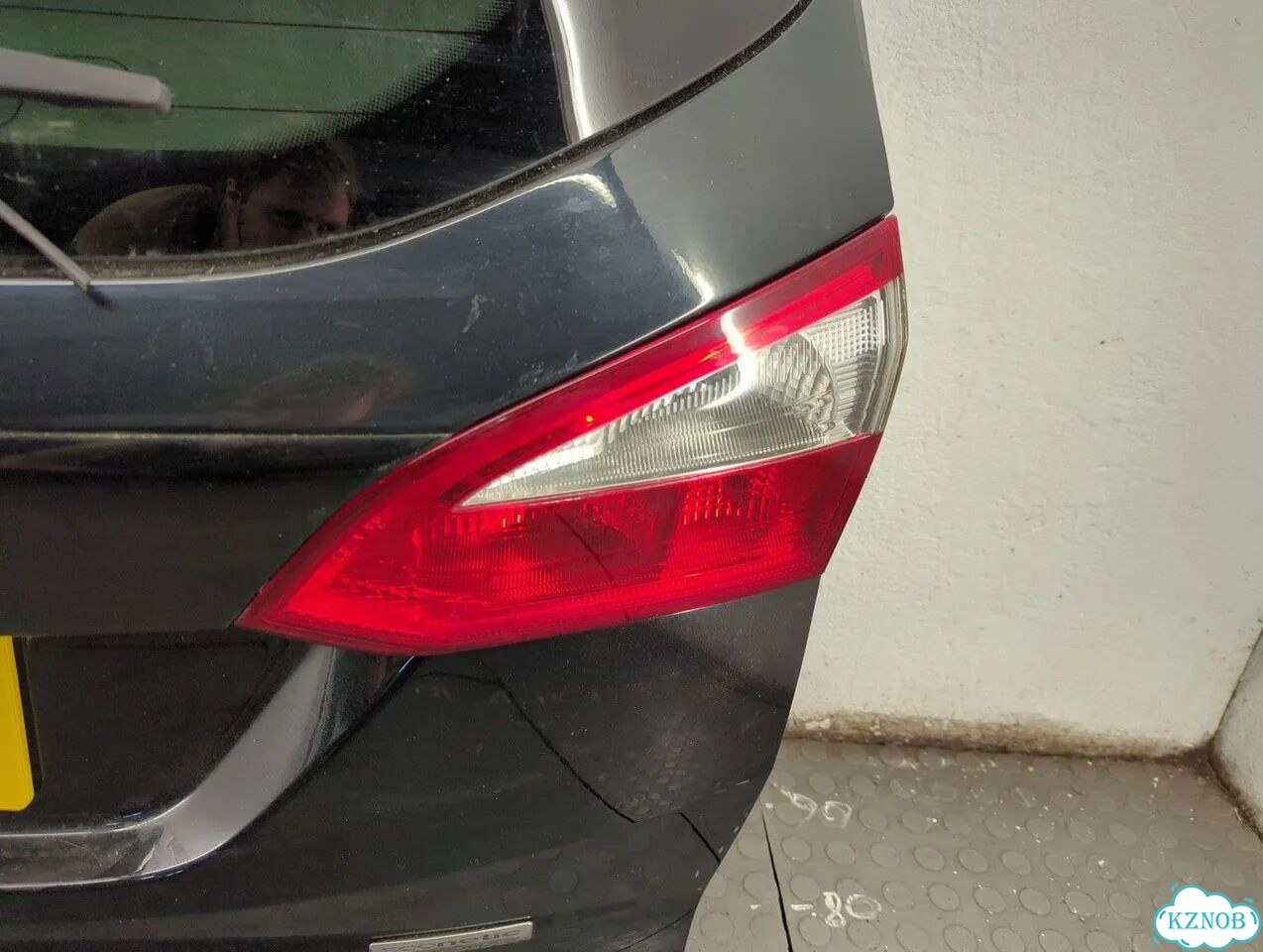 Крышка багажника Ford Focus 3 фото 3