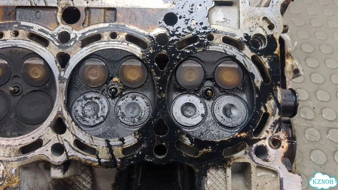Головка блока (ГБЦ) Renault Megane 3 H4J 700 фото 7