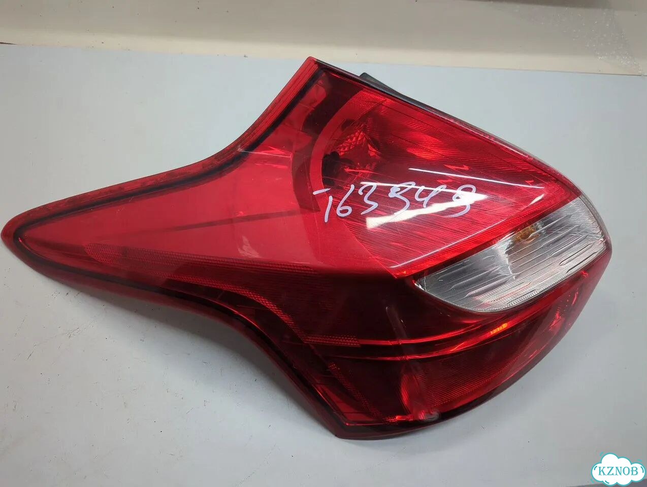 Фонарь (задний) левый Ford Focus 3 фото 1