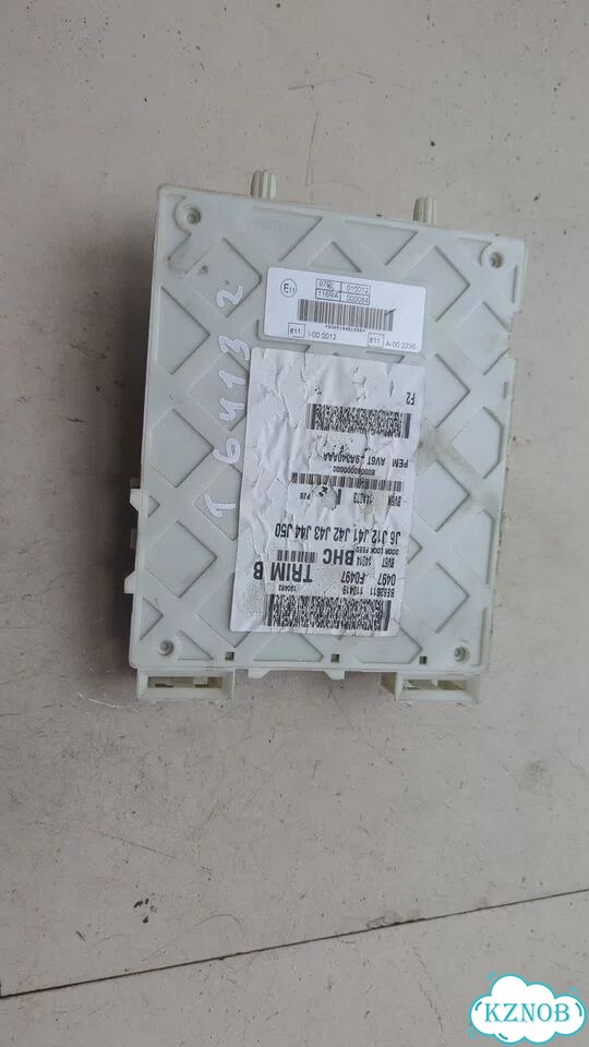 Блок предохранителей Ford Focus 3 фото 4