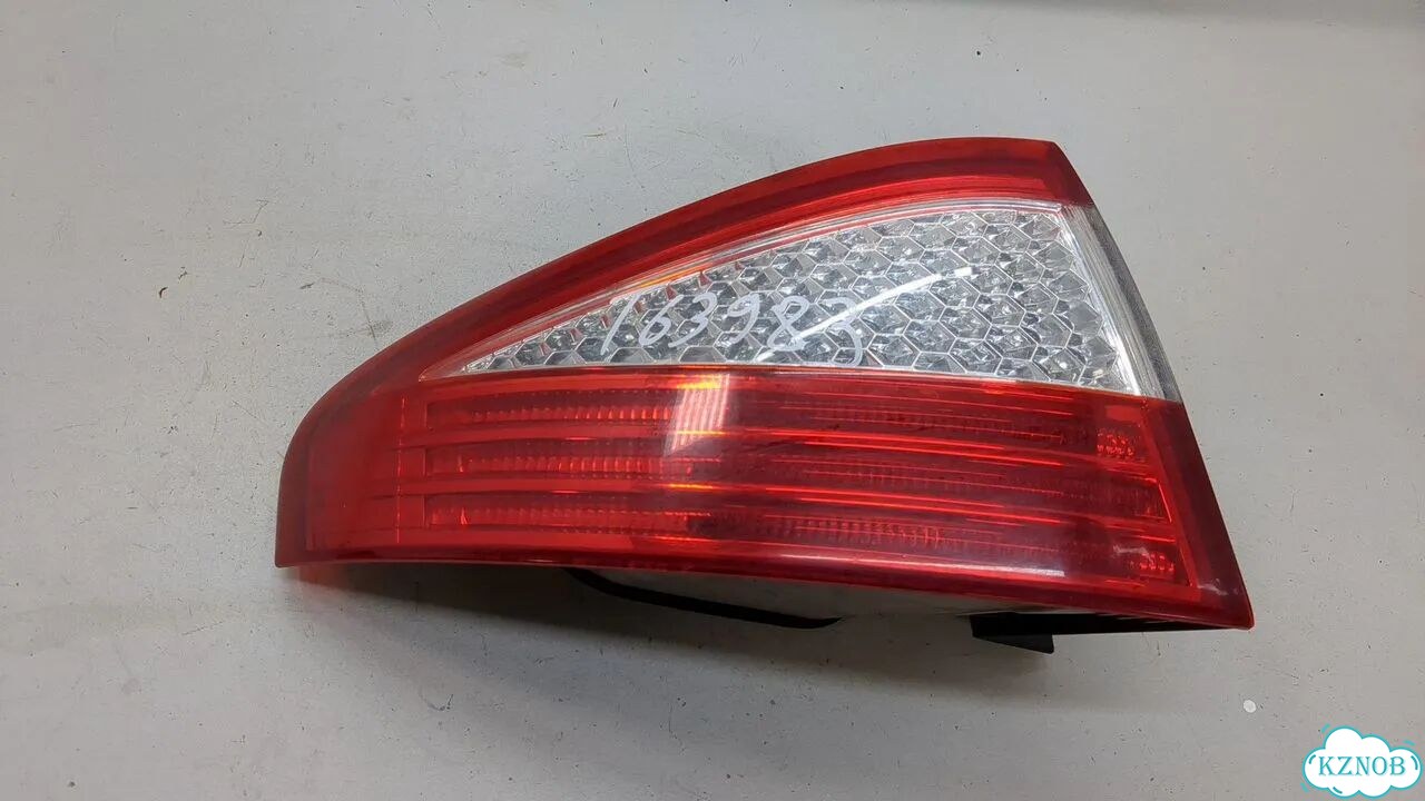 Фонарь (задний) левый Ford Mondeo 4 фото 1