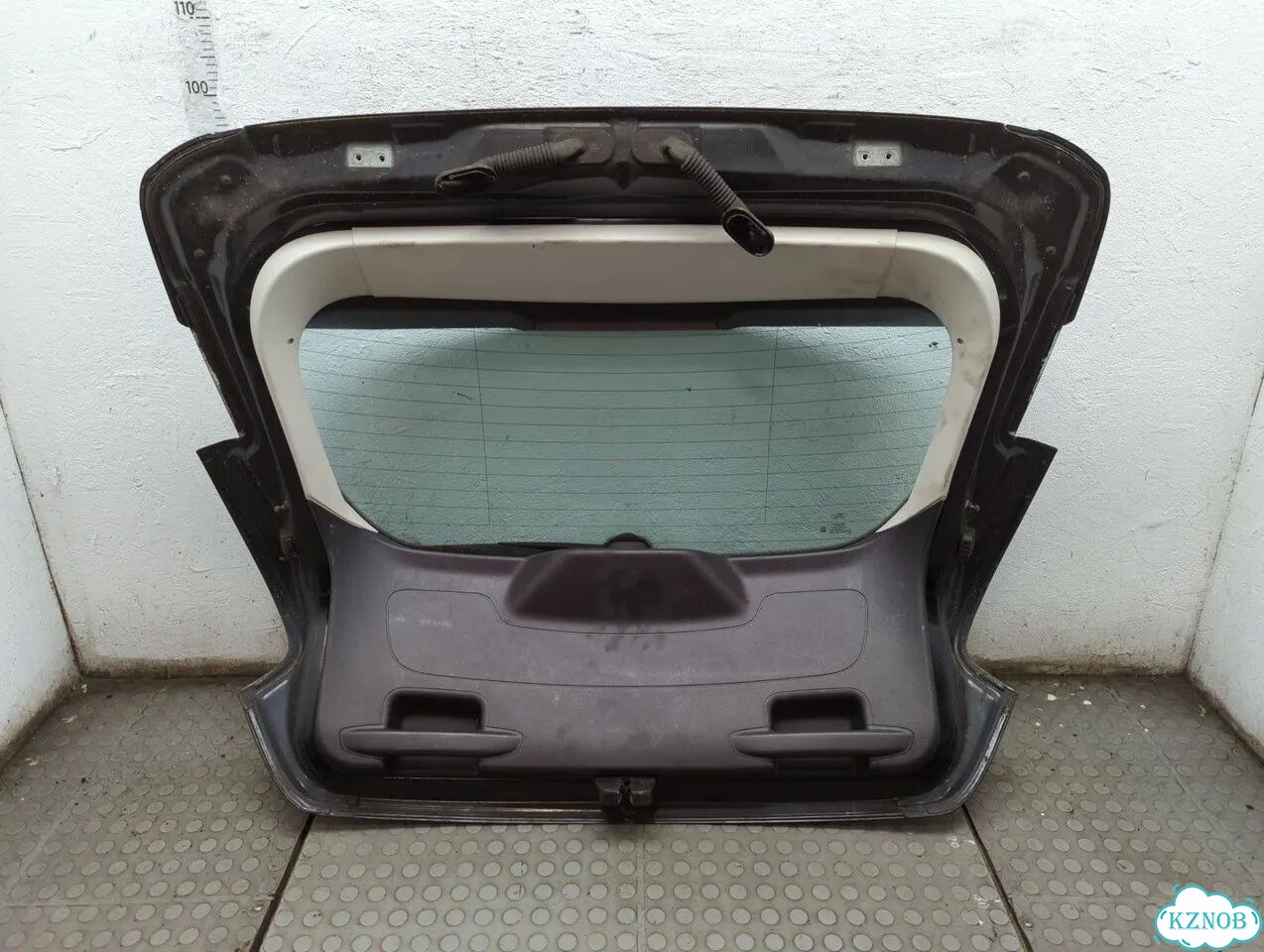 Крышка багажника Ford Focus 3 фото 8