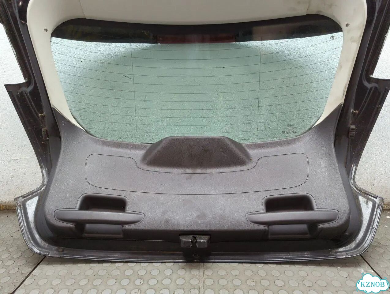 Крышка багажника Ford Focus 3 фото 9