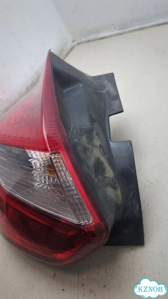 Фонарь (задний) левый Ford Focus 3 фото 2