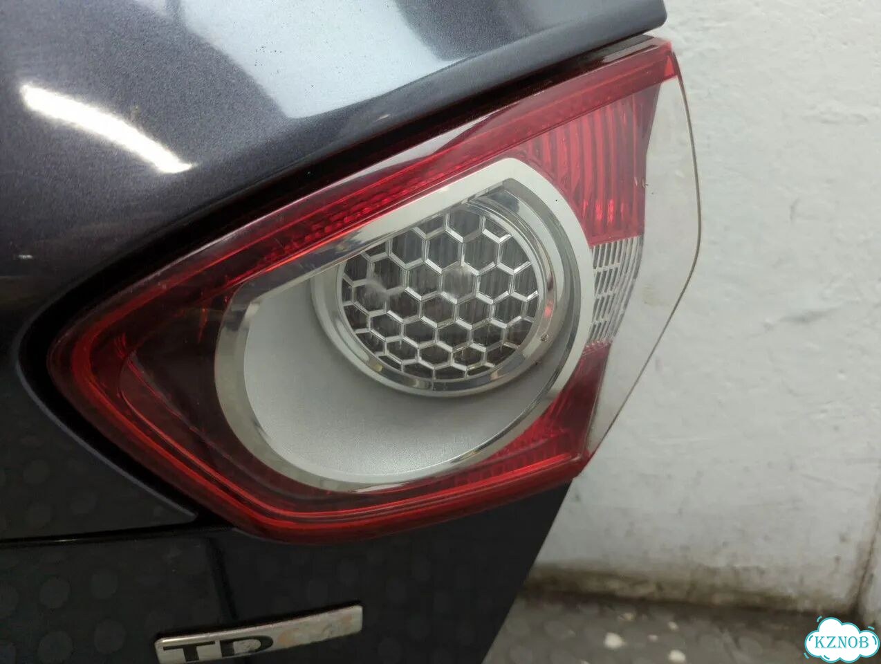 Крышка багажника Ford Kuga фото 5