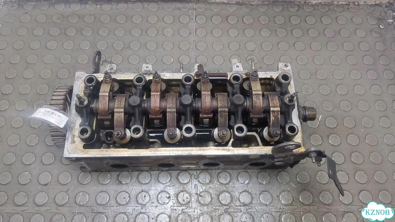 Головка блока (ГБЦ) Citroen C3 KFV фото 1
