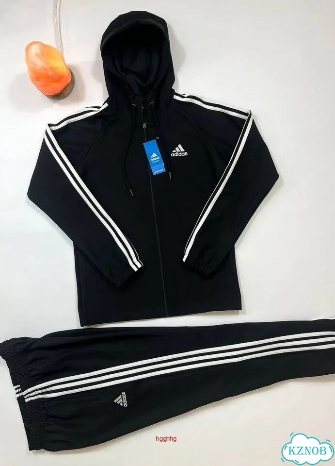 Спортивный костюм Adidas фото 1