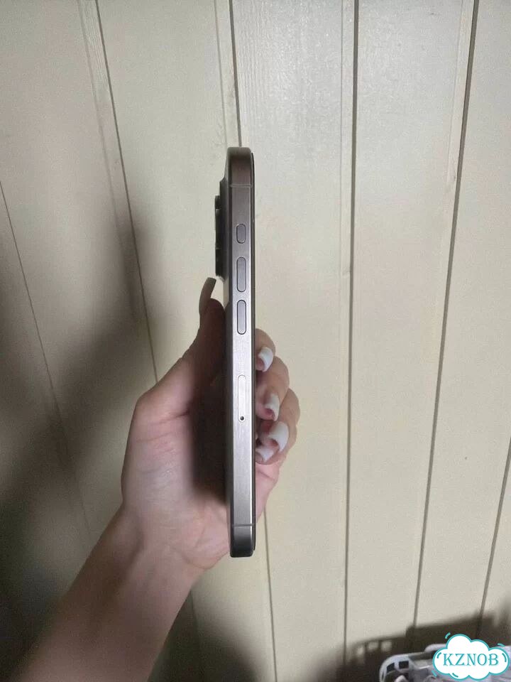 iPhone 15 Pro, 256 ГБ, SIM + eSIM фото 3