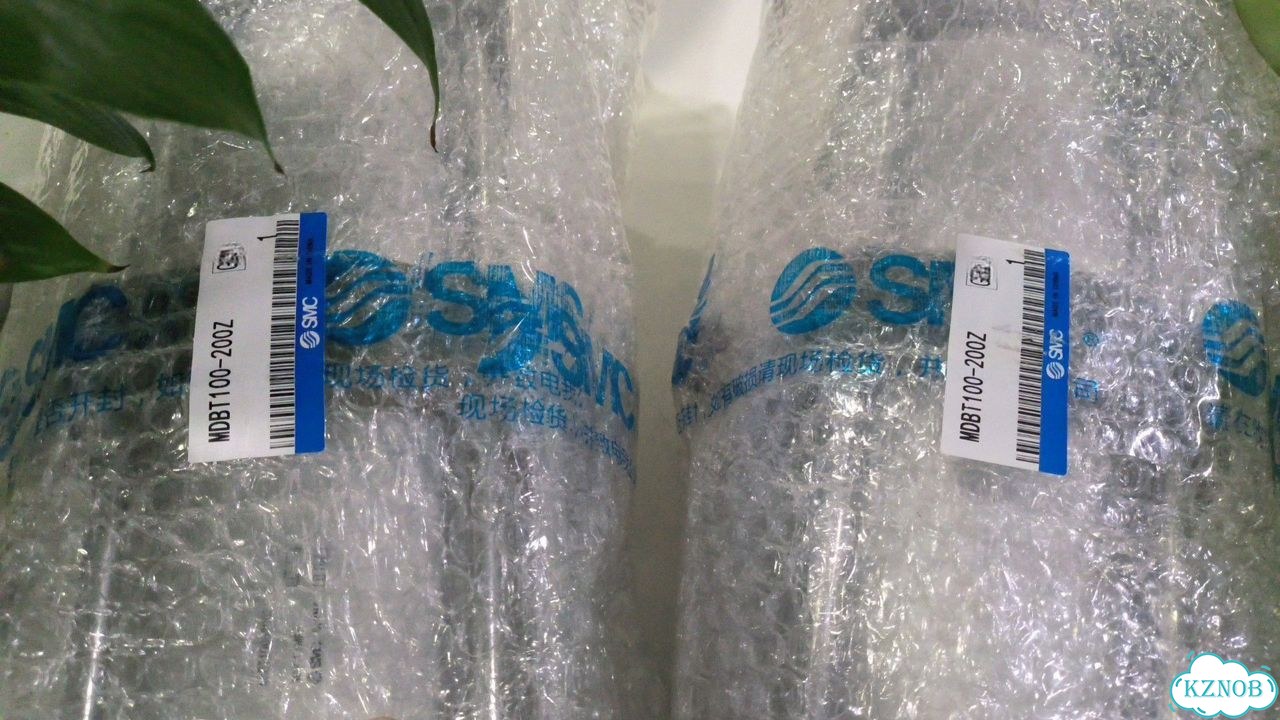 E2E-X30MC1L18 2M Датчик индуктивный Omron фото 3