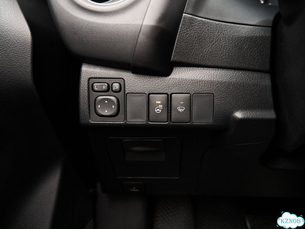 Toyota Corolla 1.8 CVT, 2018, 135 236 км фото 13