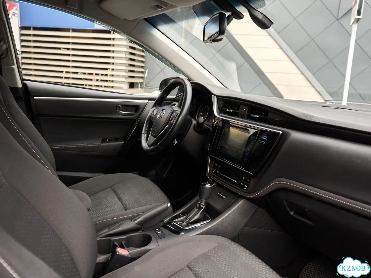 Toyota Corolla 1.8 CVT, 2018, 135 236 км фото 6