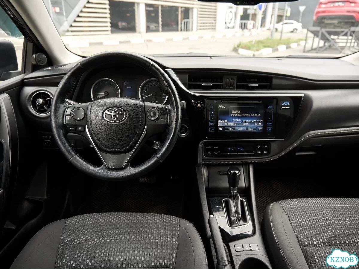 Toyota Corolla 1.8 CVT, 2018, 135 236 км фото 8