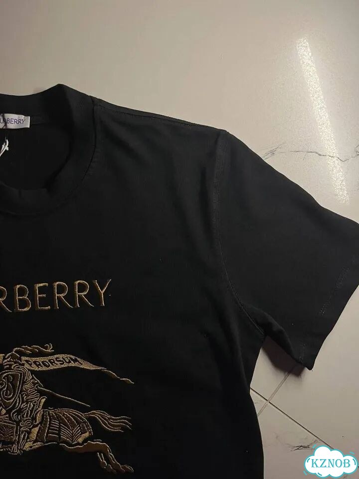 Футболка Burberry новинка фото 2