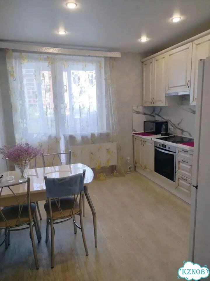 2-к. квартира, 60 м², 2/19 эт. фото 1