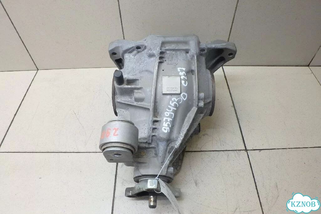 Задний редуктор Mercedes W213 S213 C238 фото 1