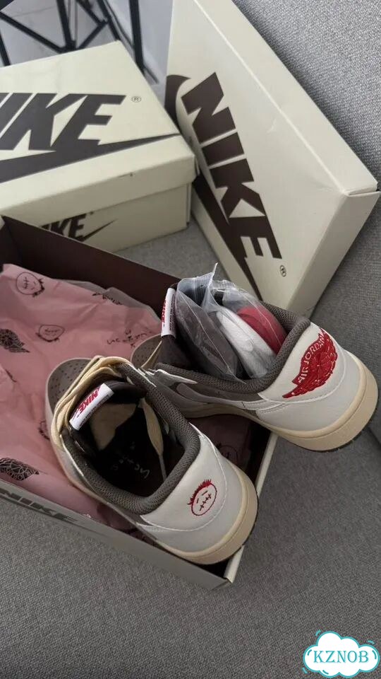 Nike Air Jordan 1 Low Travis Scott Reverse Mocha фото 5