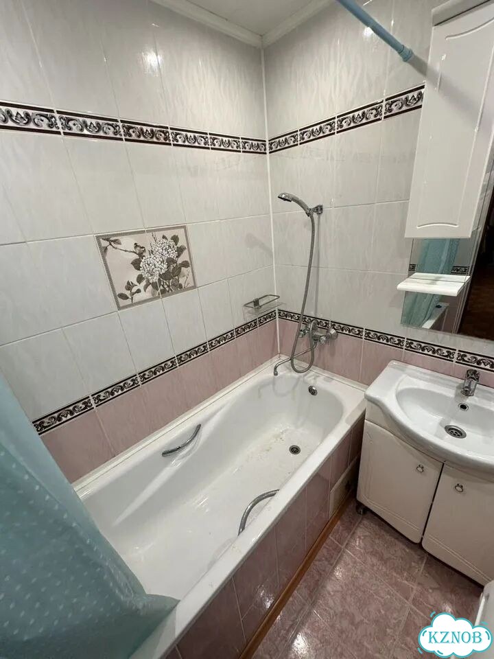 2-к. квартира, 65 м², 4/10 эт. фото 10