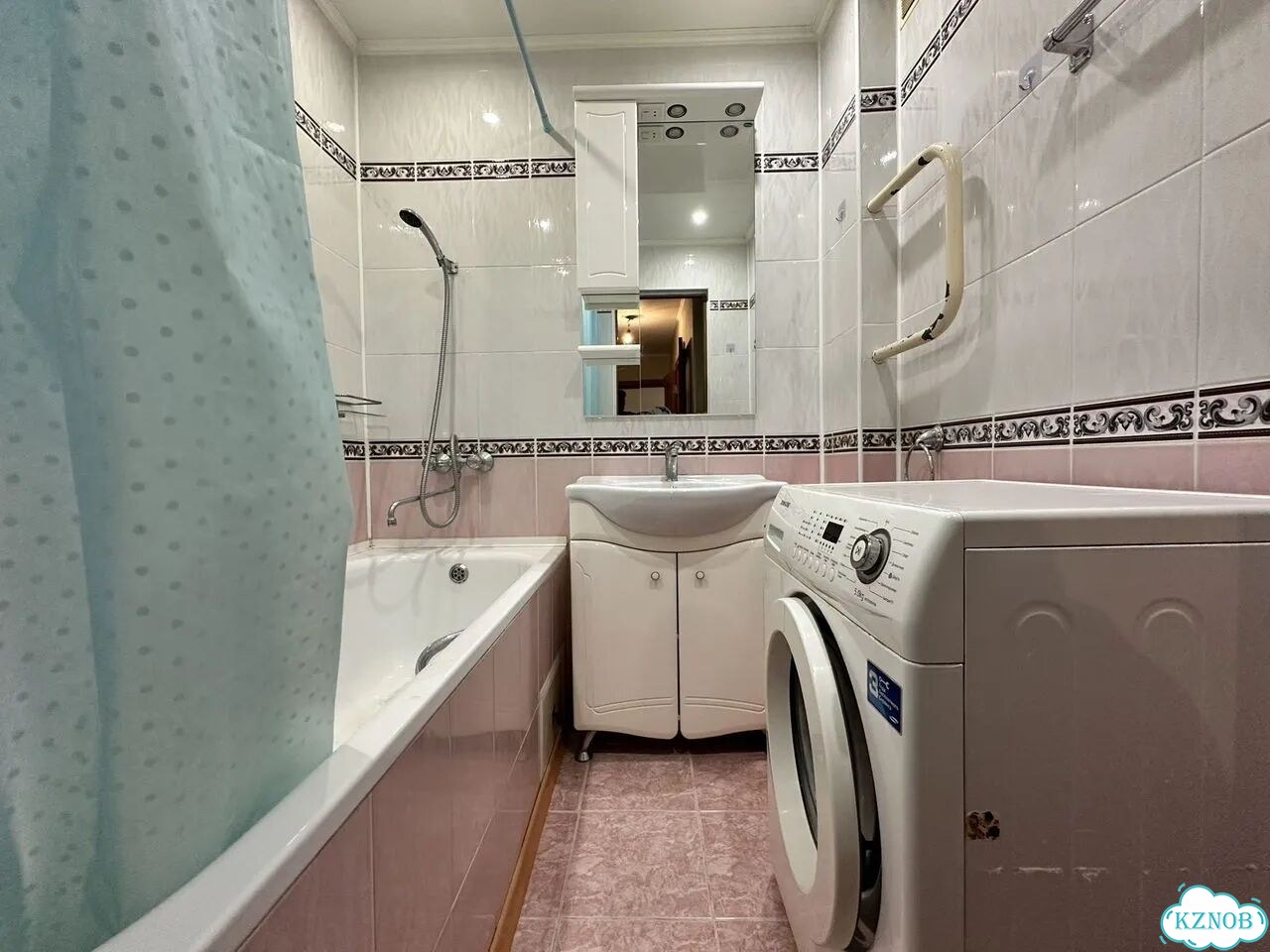2-к. квартира, 65 м², 4/10 эт. фото 9