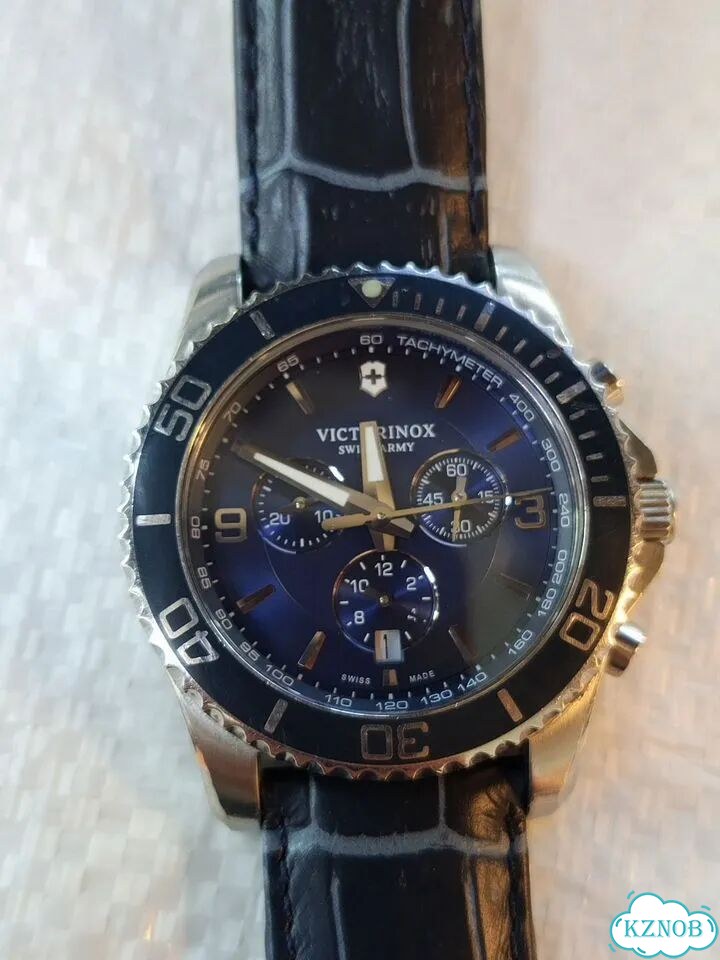 Мужские наручные часы Victorinox Maverick фото 1
