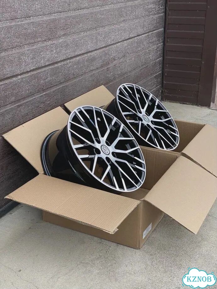 Литые диски Powcan 8×R18 5×112 фото 1