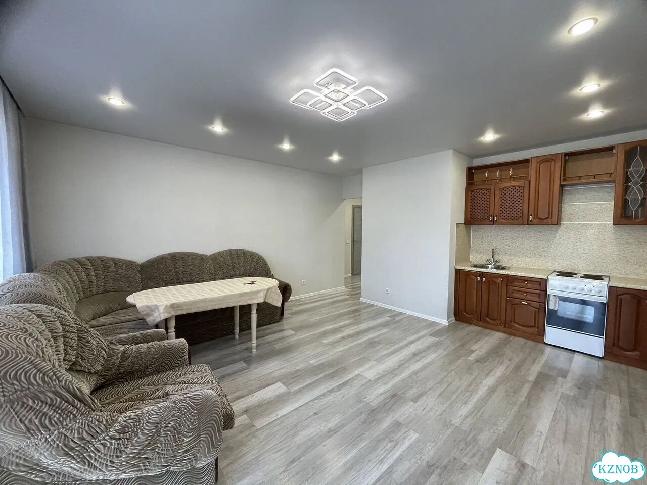 2-к. квартира, 60,4 м², 3/7 эт. фото 2
