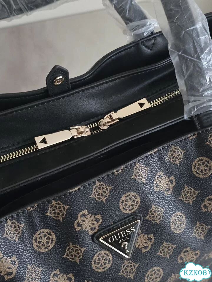 Новая сумка-тоут Guess Wilder Tri Compartment фото 5