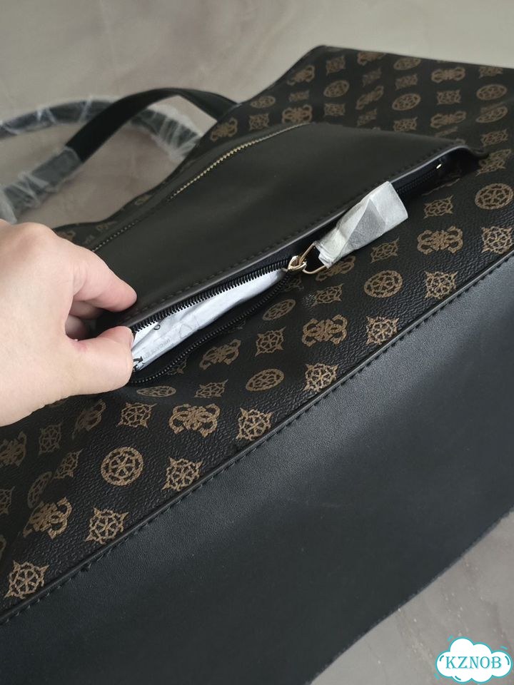 Новая сумка-тоут Guess Wilder Tri Compartment фото 9