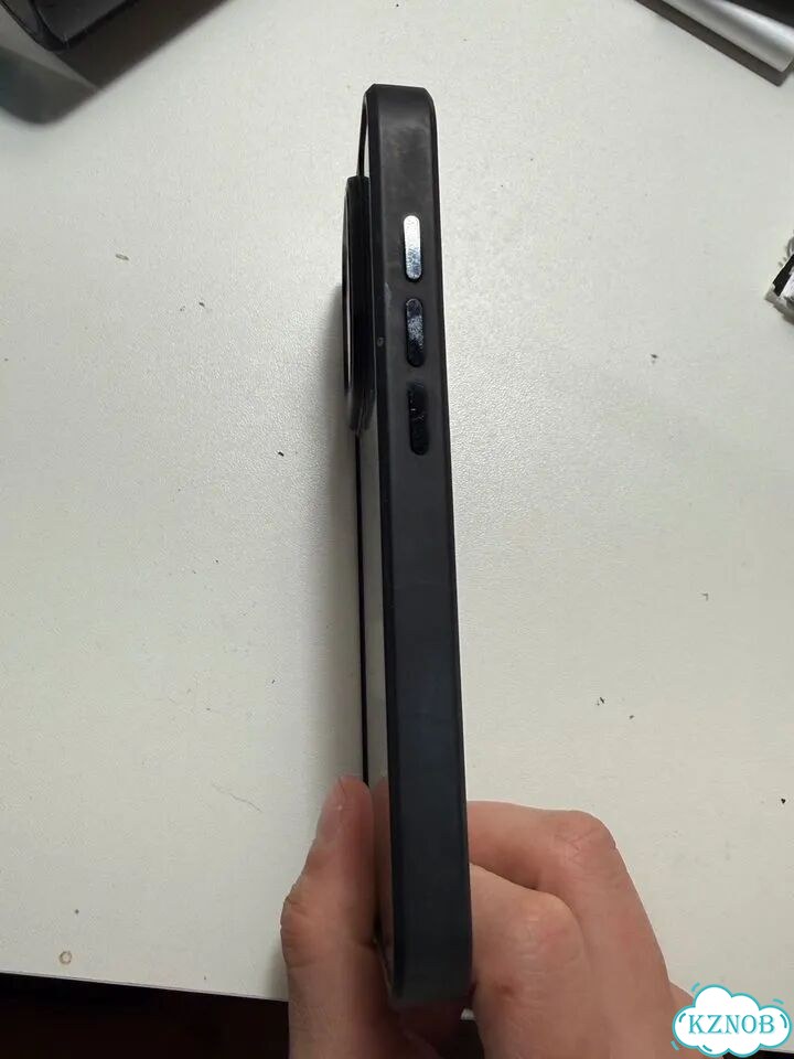 Чехол на iPhone 16 pro фото 3