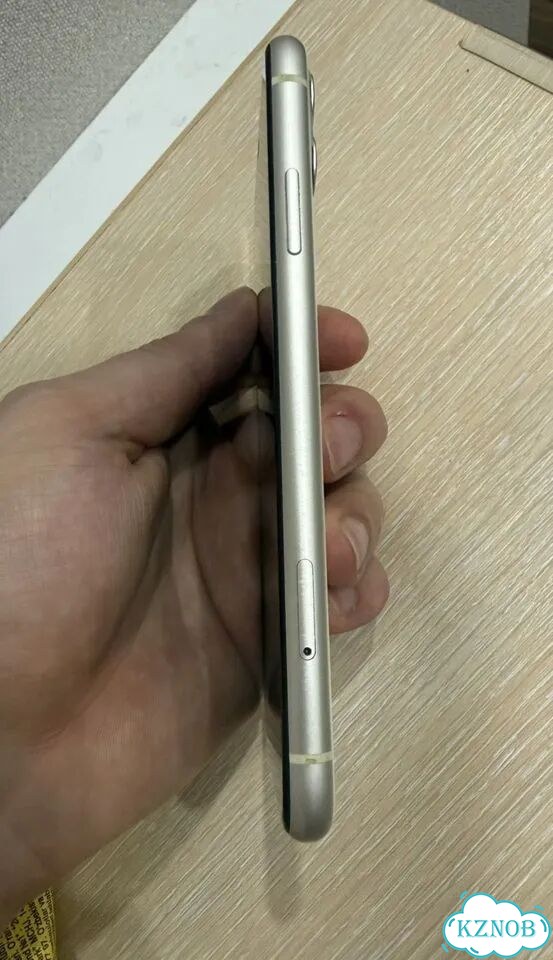 iPhone 11, 128 ГБ, SIM + eSIM фото 7