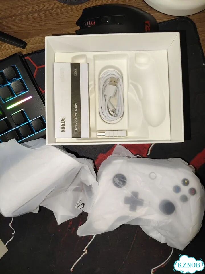 8BitDo ultimate 2.4g геймпад фото 4