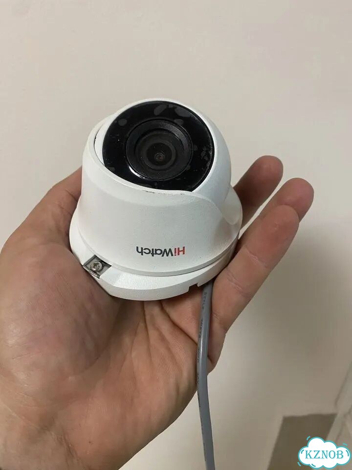 Камера HiWatch DS-T203S фото 1