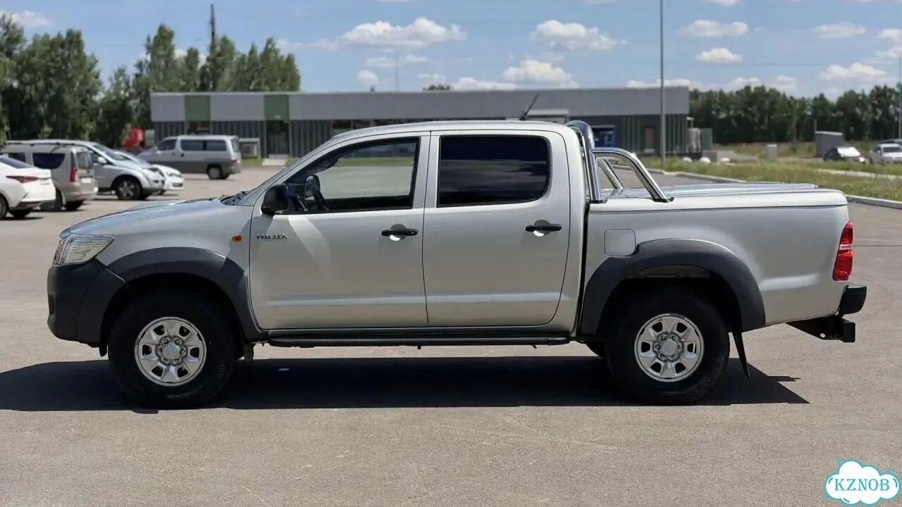 Toyota Hilux 2.5 MT, 2014, 338 000 км фото 2