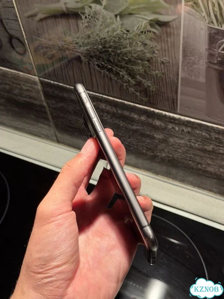 iPhone 11, 64 ГБ, SIM + eSIM фото 5