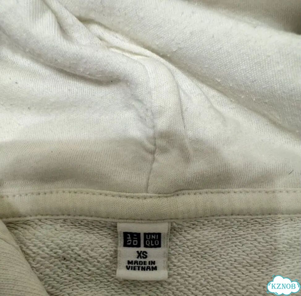 Толстовка женская xs uniqlo юникло молочная фото 3