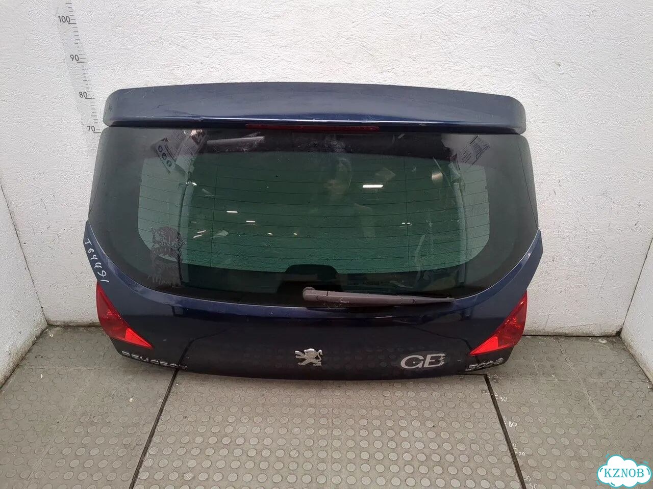 Крышка багажника Peugeot 3008 фото 1