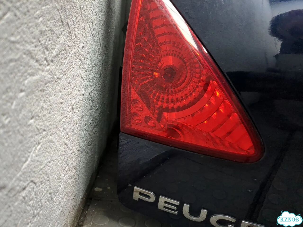 Крышка багажника Peugeot 3008 фото 11