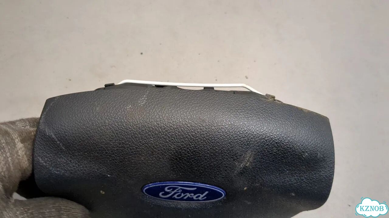 Подушка безопасности водителя Ford Focus 2 фото 3