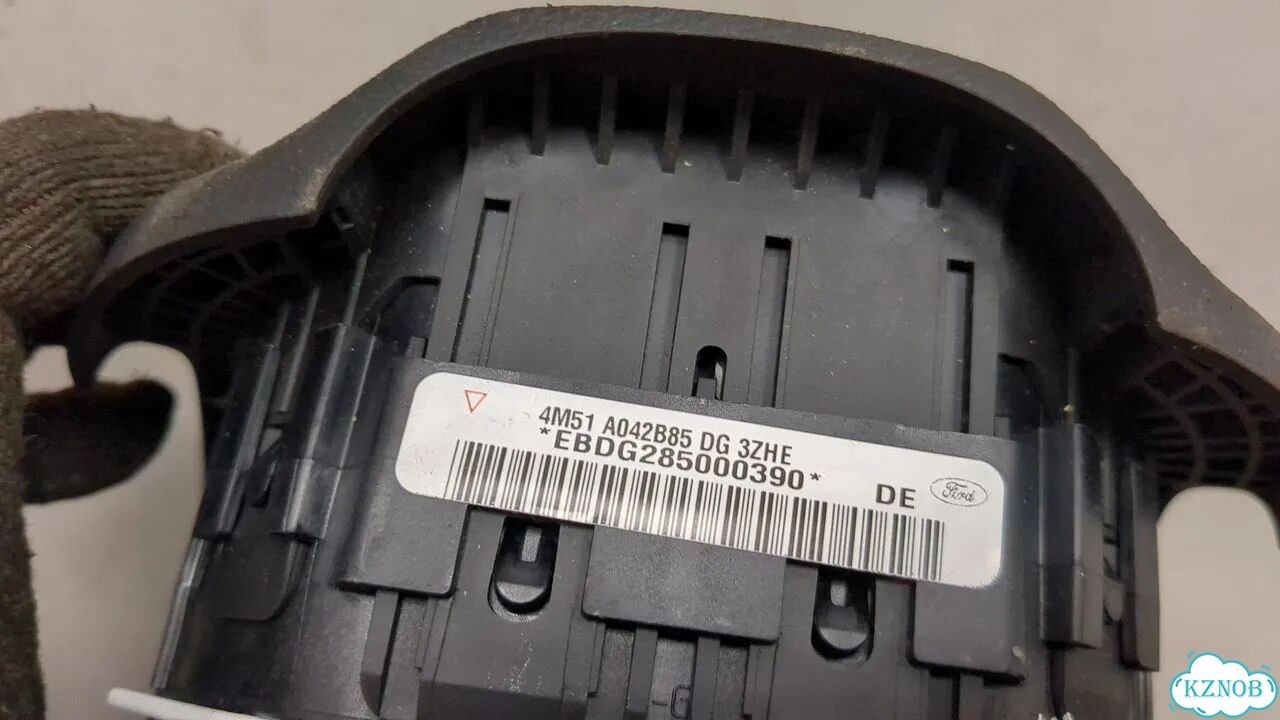 Подушка безопасности водителя Ford Focus 2 фото 6