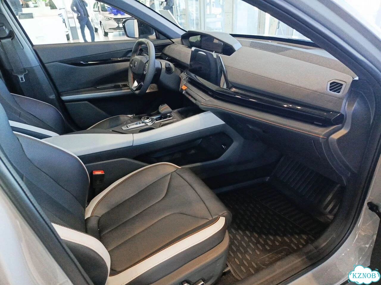 Changan UNI-V 1.5 AMT, 2024 Новый фото 7