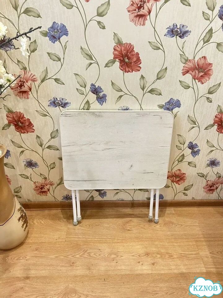 Маленький столик фото 2