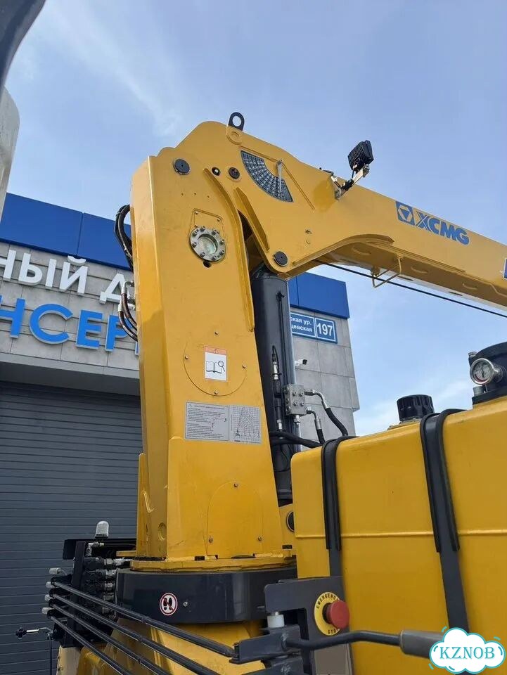 Бортовой грузовик FAW J6L с КМУ XCMG, 2025 фото 9