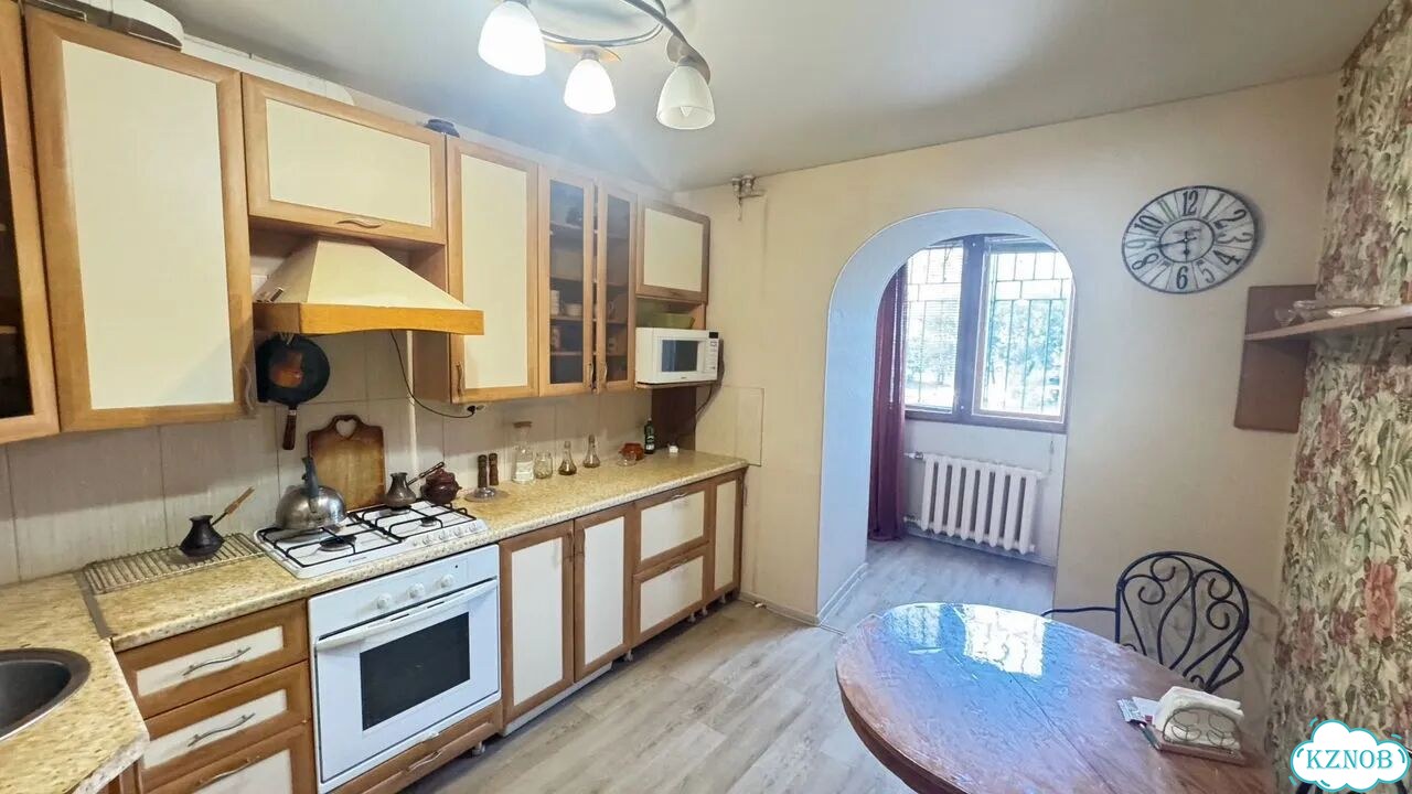 2-к. квартира, 50 м², 1/10 эт. фото 16