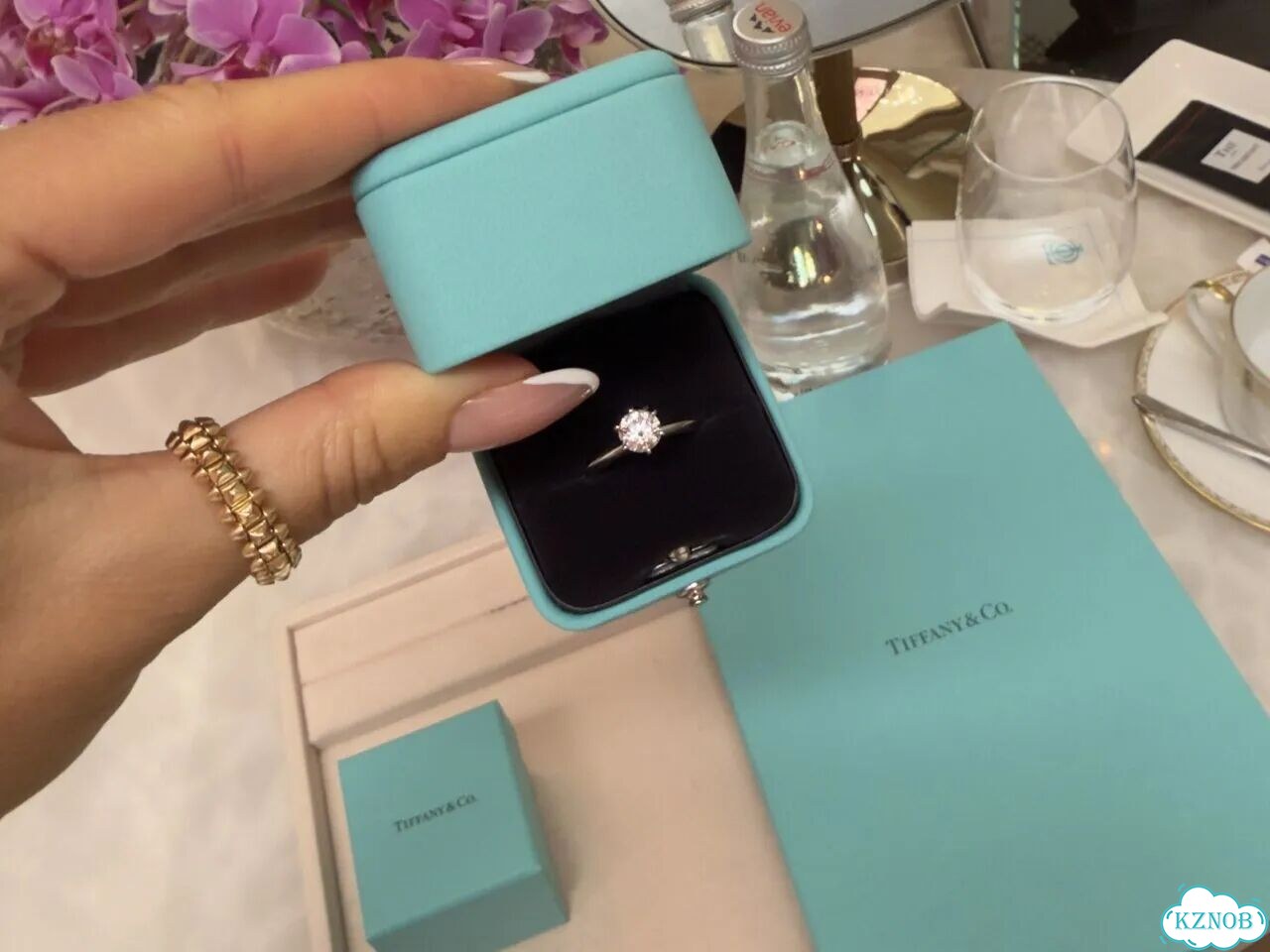 Помолвочное кольцо Tiffany с бриллиантом фото 1
