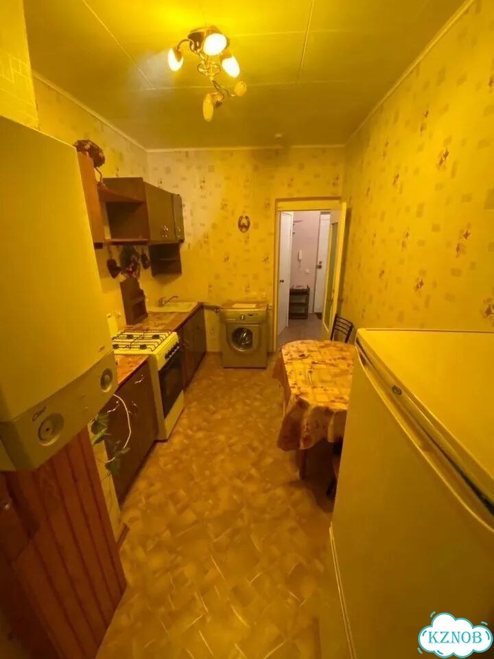 1-к. квартира, 38 м², 3/10 эт. фото 1